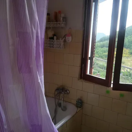 Vintage Old In Apartment Castel di Tora